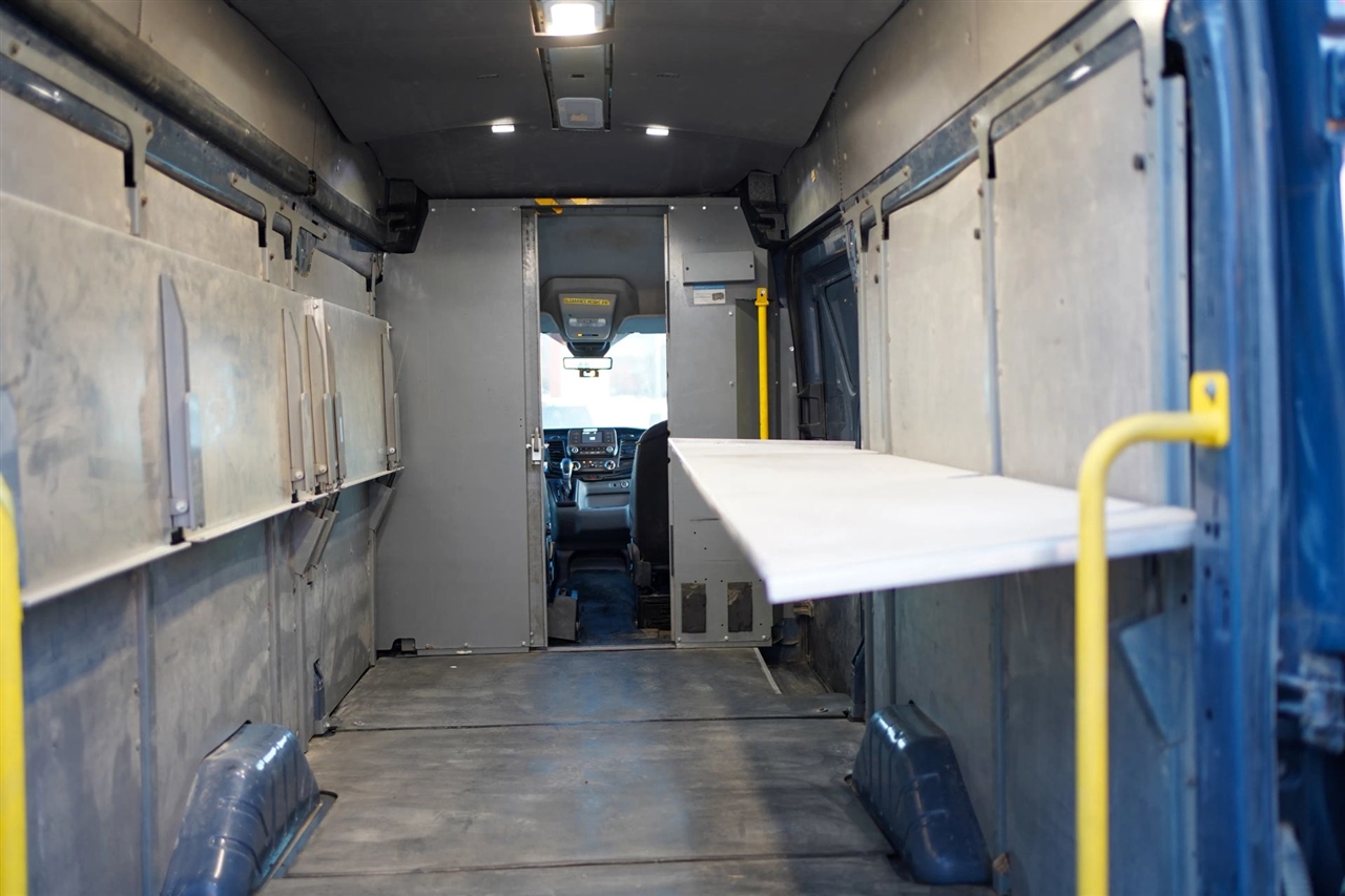 Ford Transit 250 Van High Roof w/Sliding Pass. 148-in. WB EL 2020