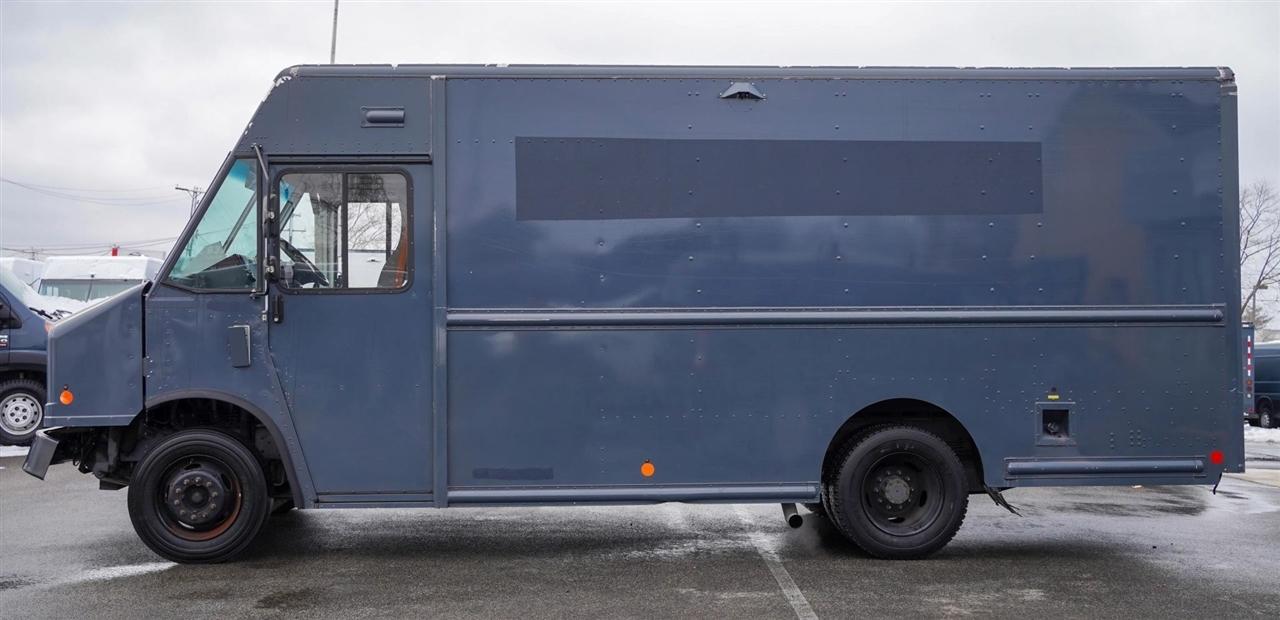 Ford Stripped Chassis  2020