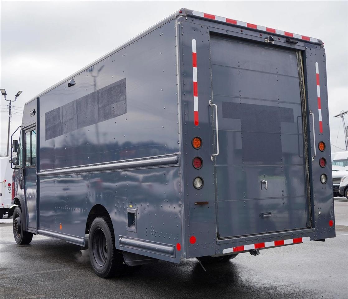 Ford Stripped Chassis  2020