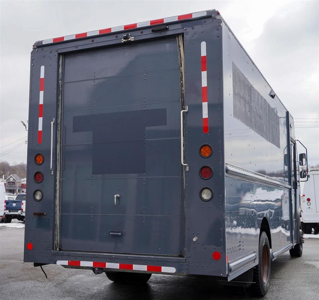 Ford Stripped Chassis  2020