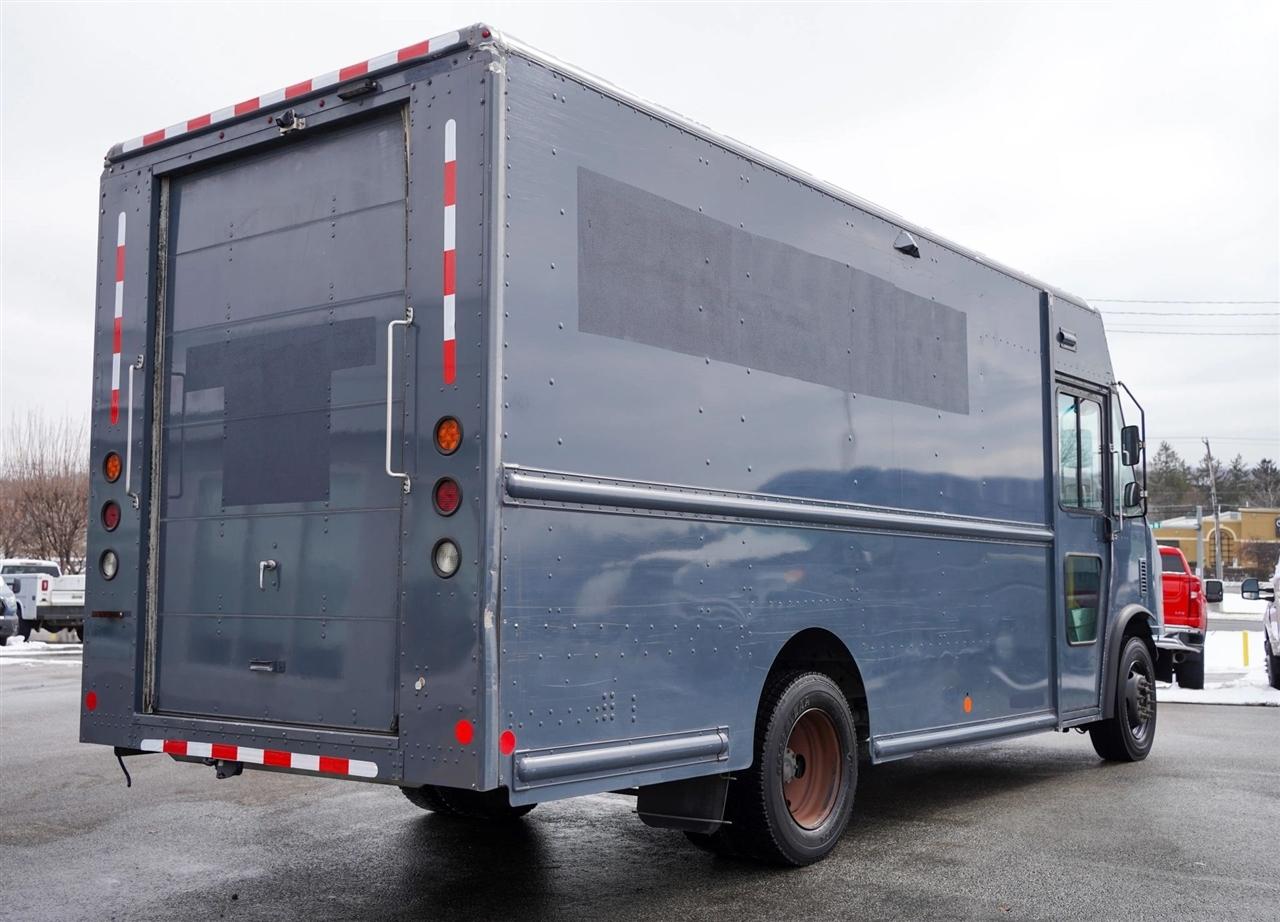 Ford Stripped Chassis  2020