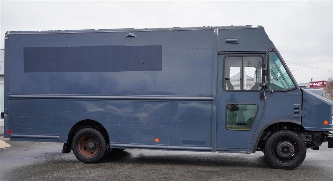 Ford Stripped Chassis  2020