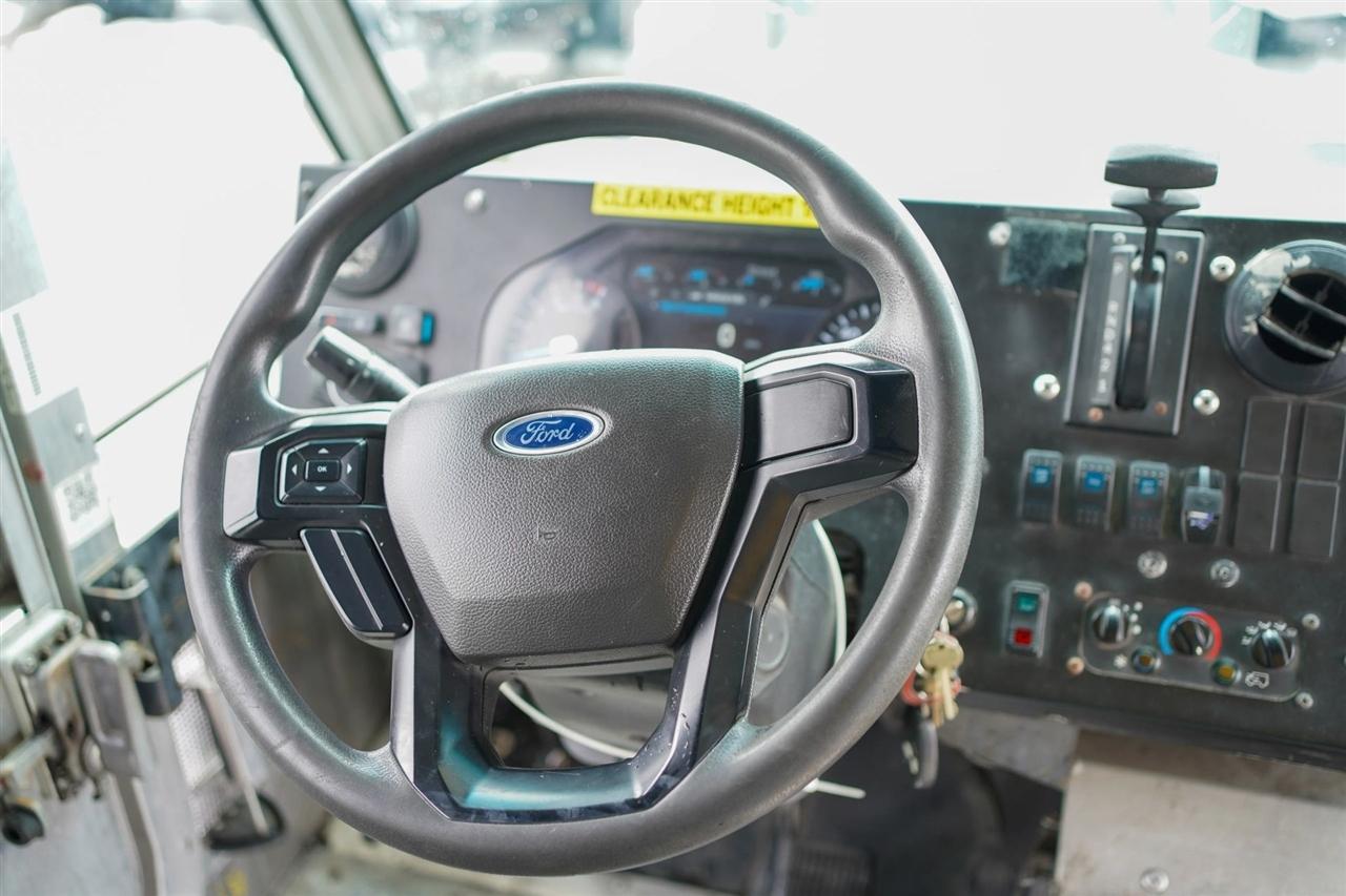 Ford Stripped Chassis  2020