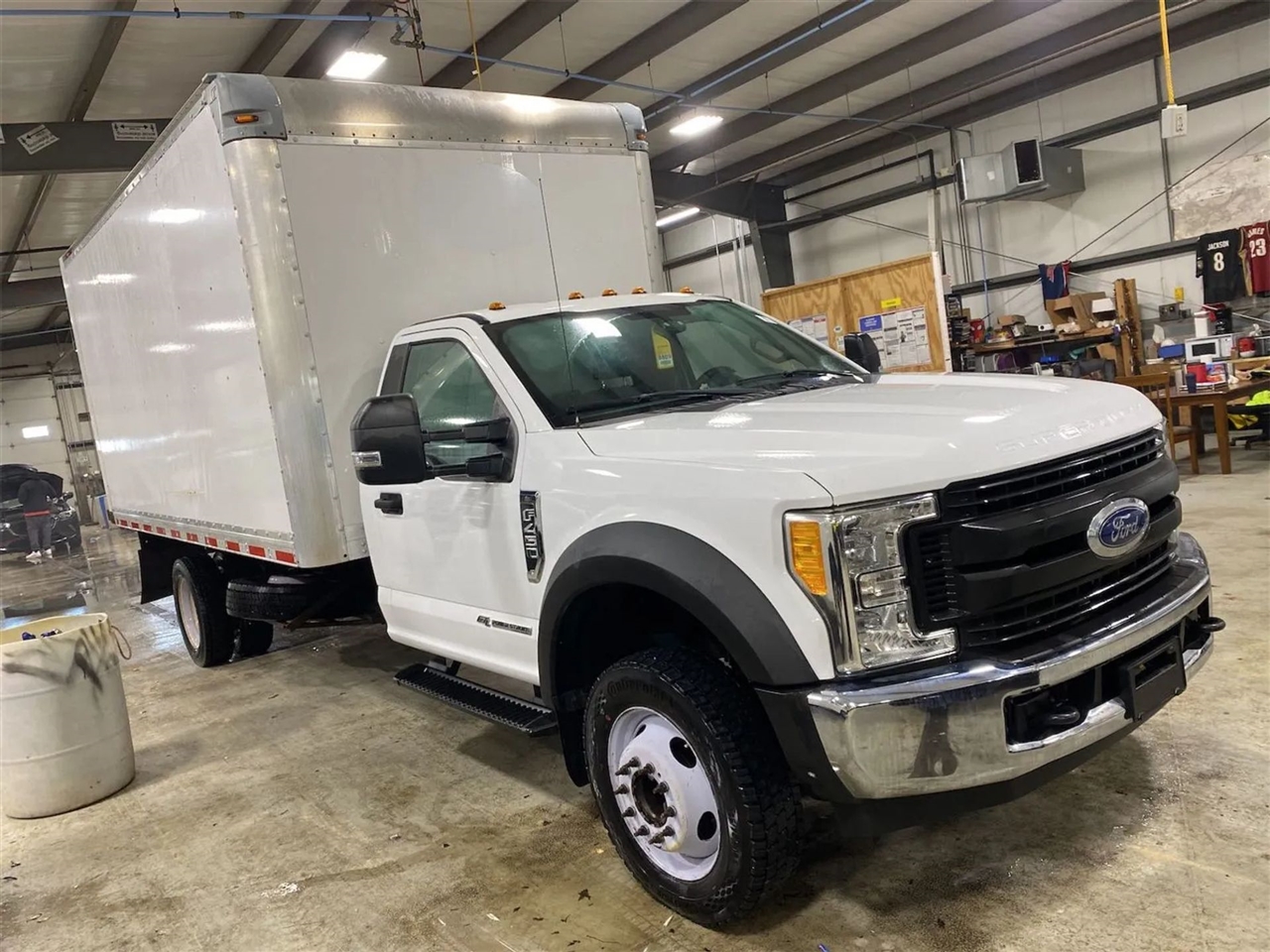 Ford F-450 SD Regular Cab DRW 2WD 2017