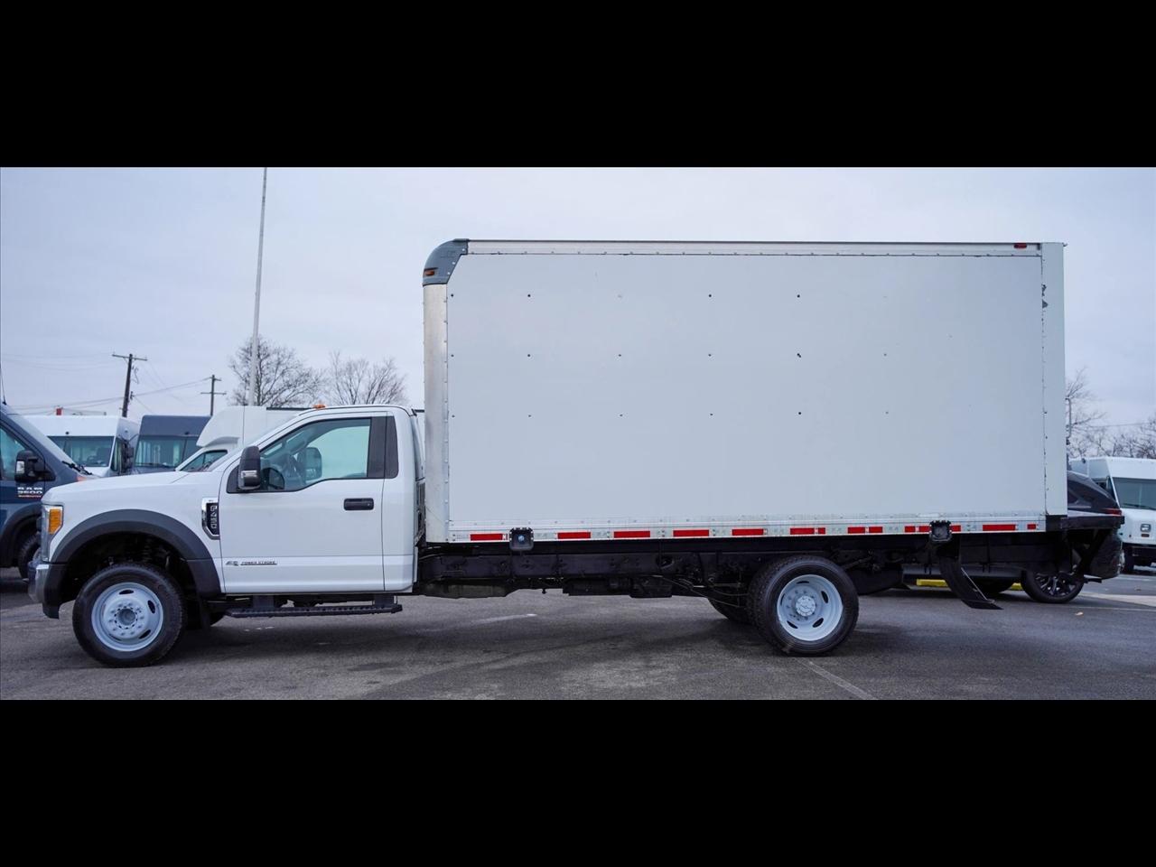 2017 Ford F-450 SD Regular Cab DRW 2WD