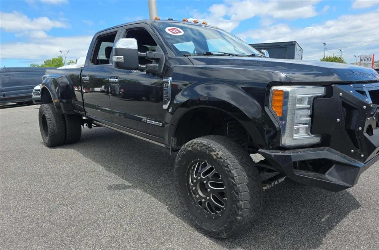 Ford F-350 SD Lariat Crew Cab Long Bed DRW 4WD 2018