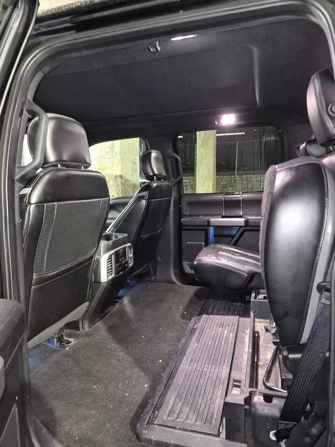 Ford F-350 SD Lariat Crew Cab Long Bed DRW 4WD 2018