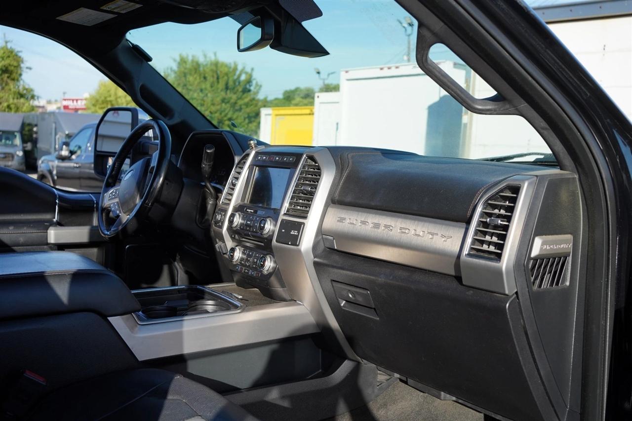 Ford F-350 SD Lariat Crew Cab Long Bed DRW 4WD 2018