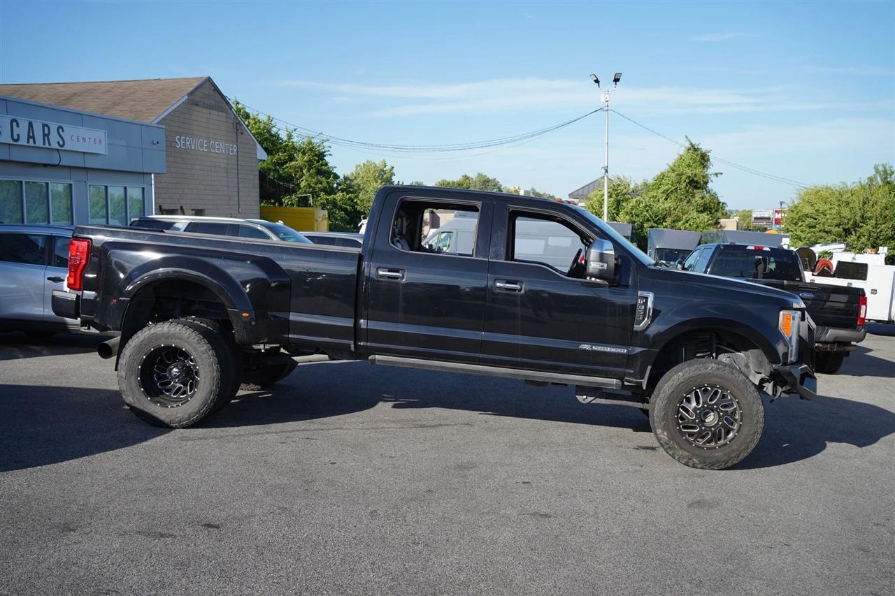 Ford F-350 SD Lariat Crew Cab Long Bed DRW 4WD 2018