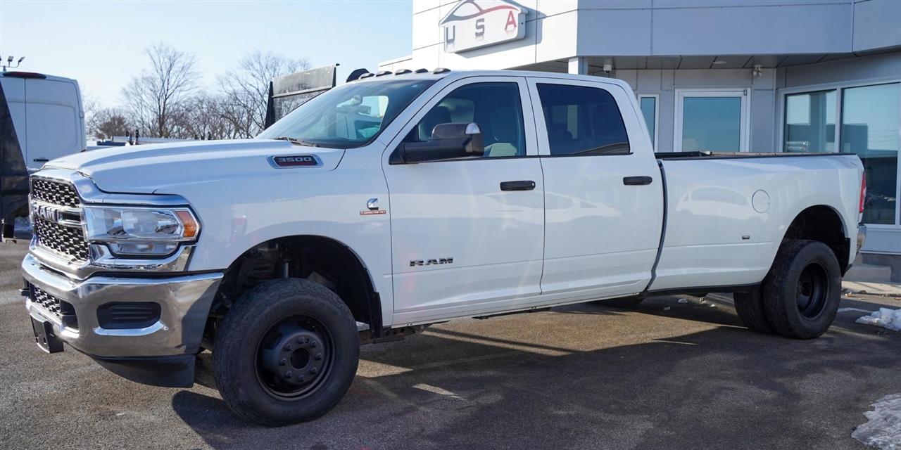 RAM 3500 Tradesman Crew Cab 4WD DRW 2022