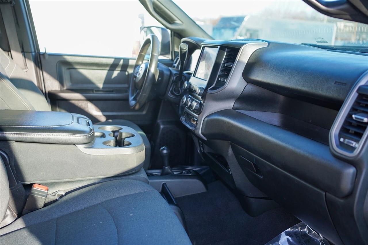 RAM 3500 Tradesman Crew Cab 4WD DRW 2022