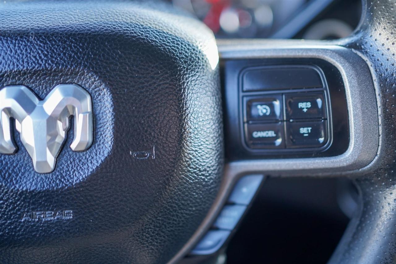 RAM 3500 Tradesman Crew Cab 4WD DRW 2022