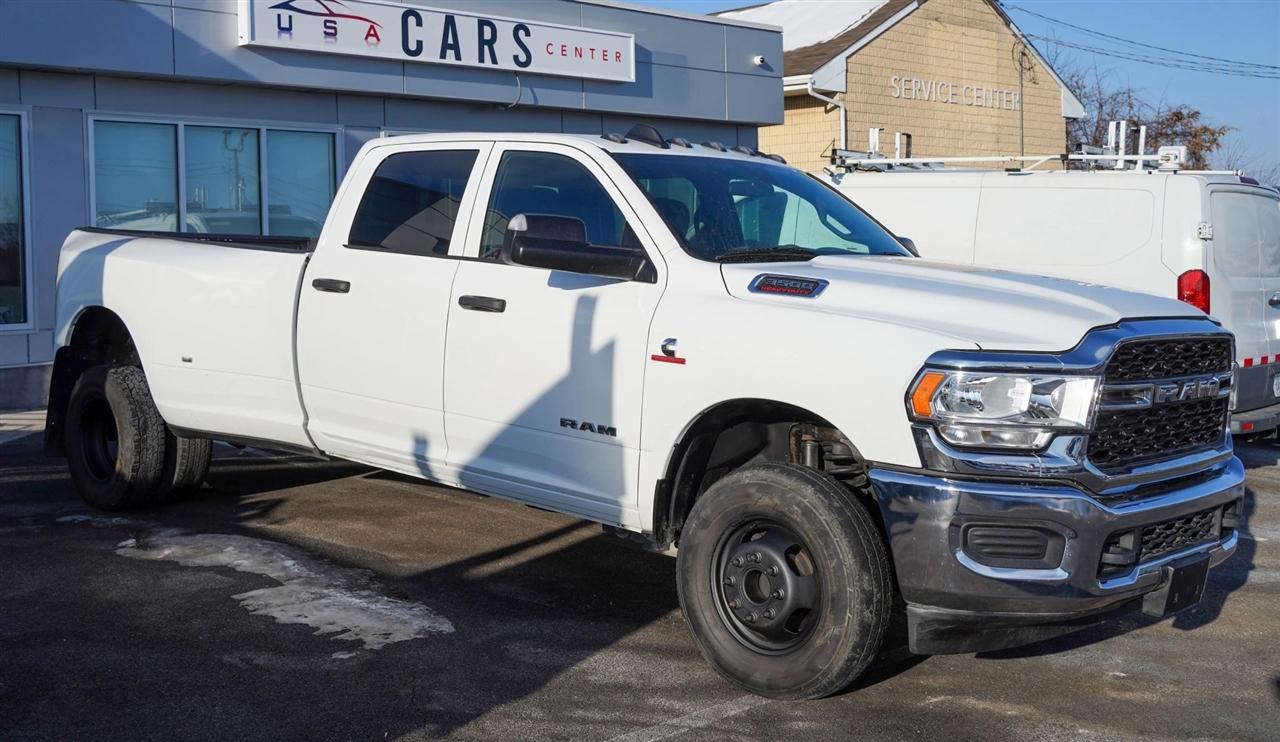 RAM 3500 Tradesman Crew Cab 4WD DRW 2022