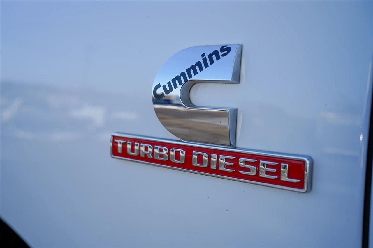 RAM 3500 Tradesman Crew Cab 4WD DRW 2022