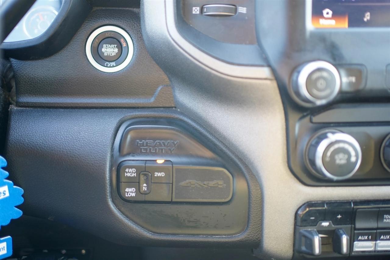 RAM 2500 Tradesman Crew Cab SWB 4WD 2024