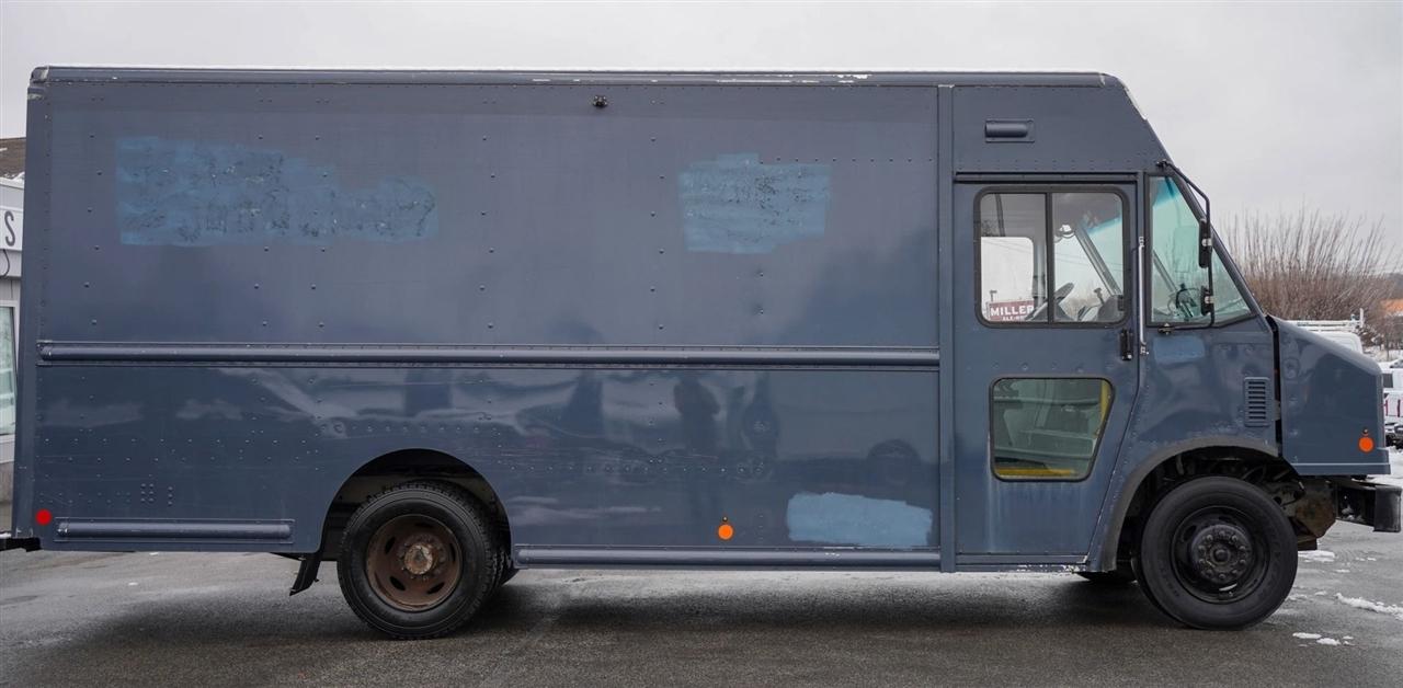 Ford Stripped Chassis  2020