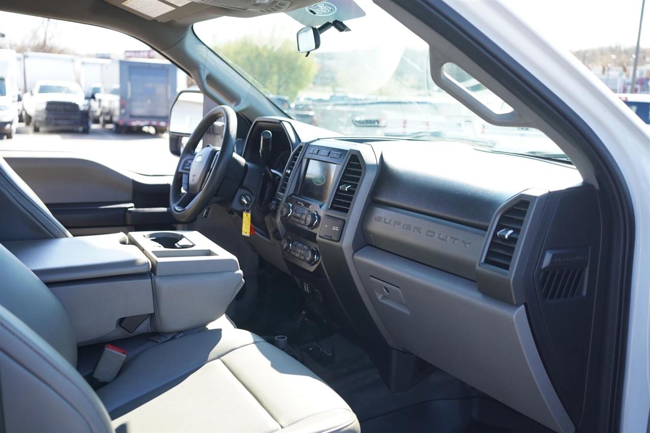 Ford F-350 SD XL Crew Cab Long Bed DRW 4WD 2019