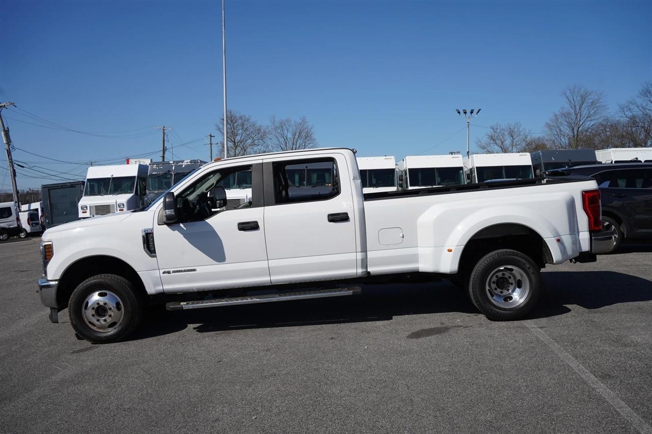 Ford F-350 SD XL Crew Cab Long Bed DRW 4WD 2019
