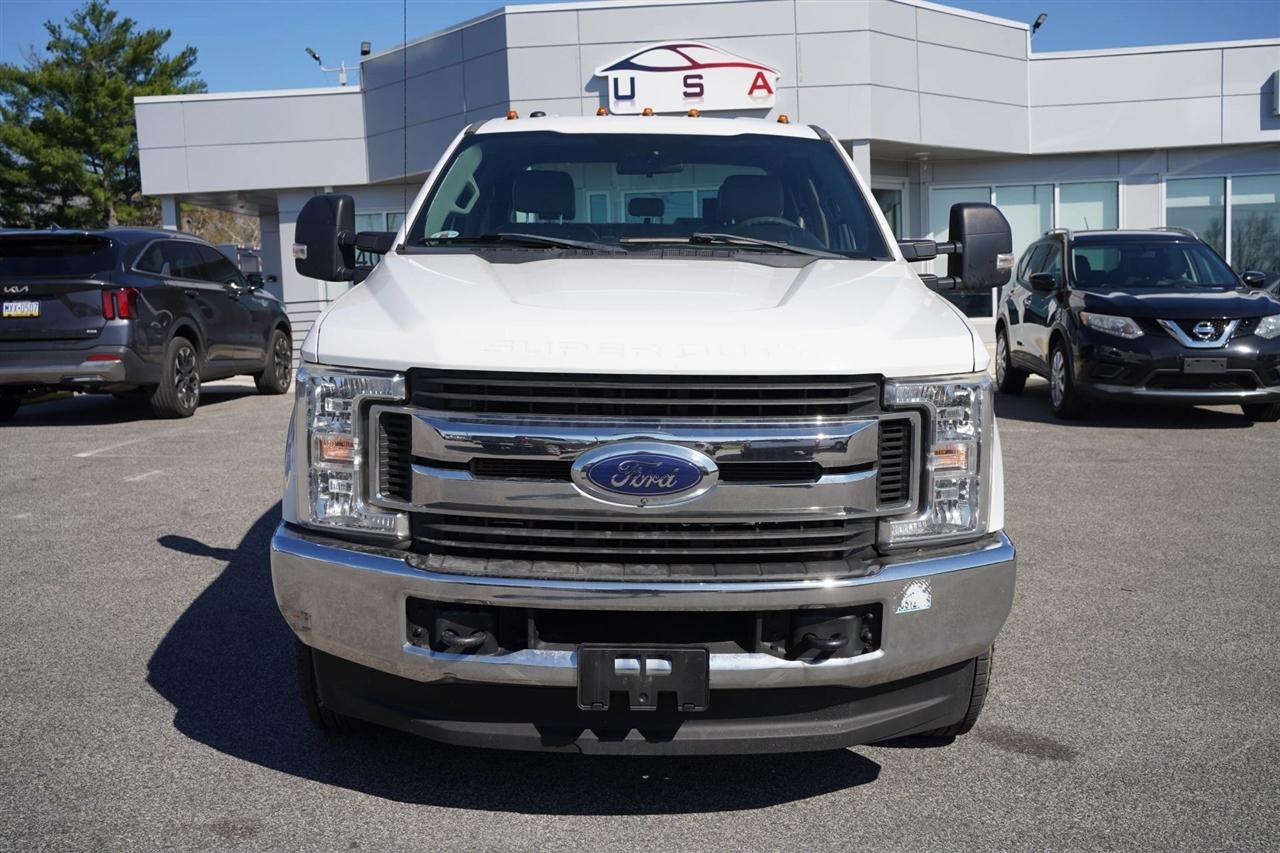 Ford F-350 SD XL Crew Cab Long Bed DRW 4WD 2019