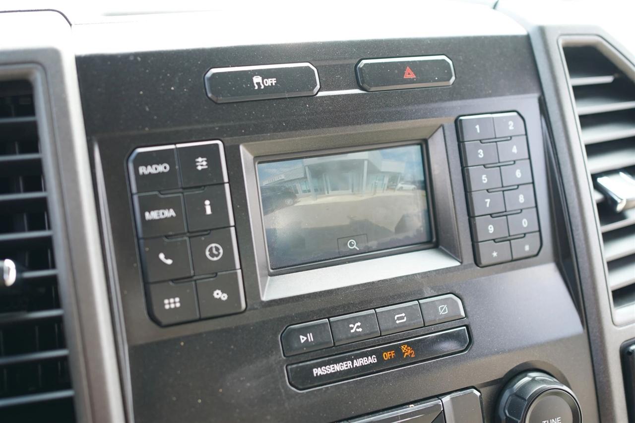 Ford F-350 SD XL Crew Cab Long Bed DRW 4WD 2019