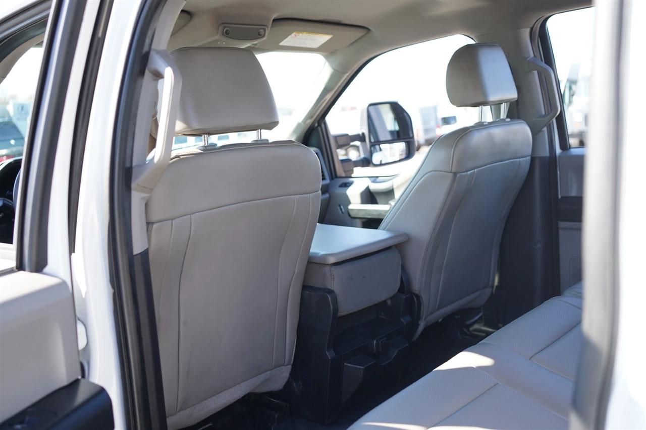 Ford F-350 SD XL Crew Cab Long Bed DRW 4WD 2019