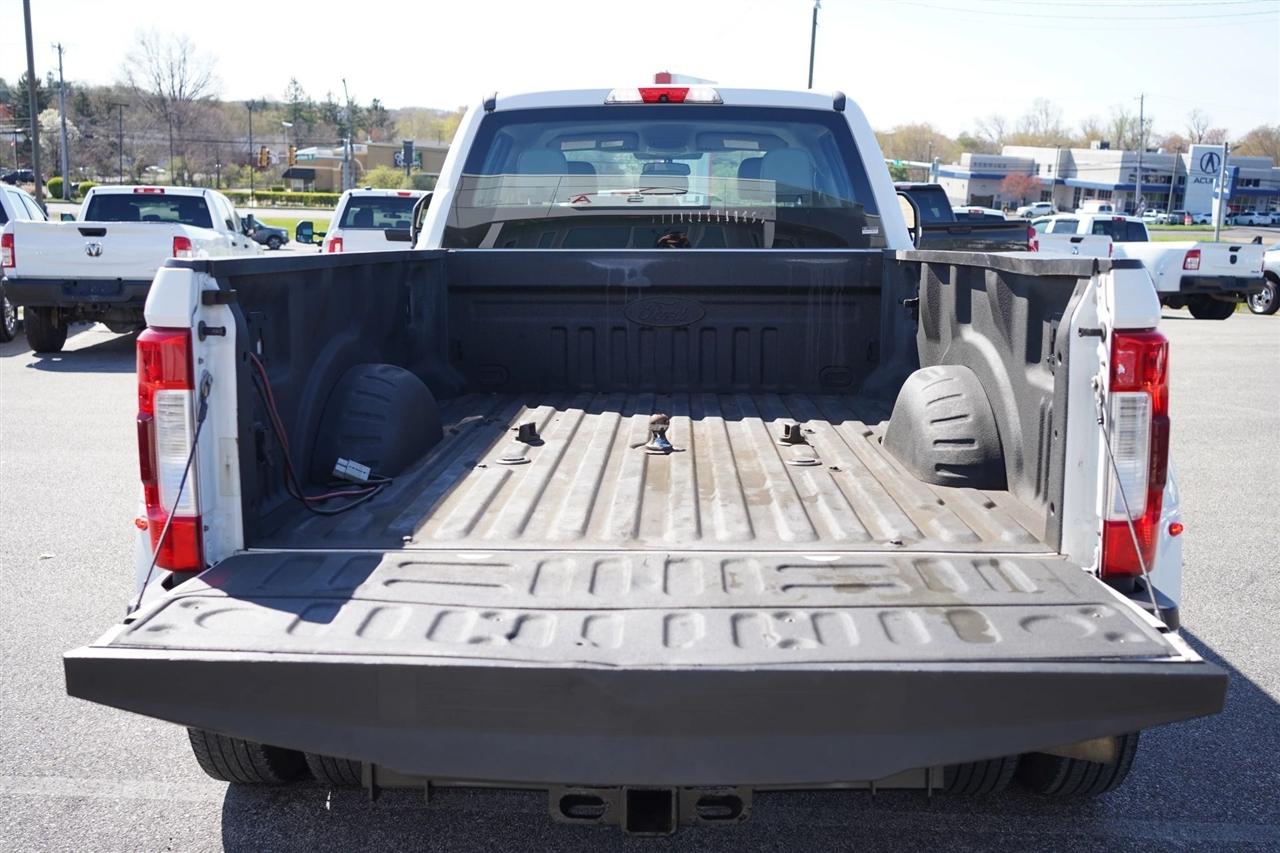 Ford F-350 SD XL Crew Cab Long Bed DRW 4WD 2019