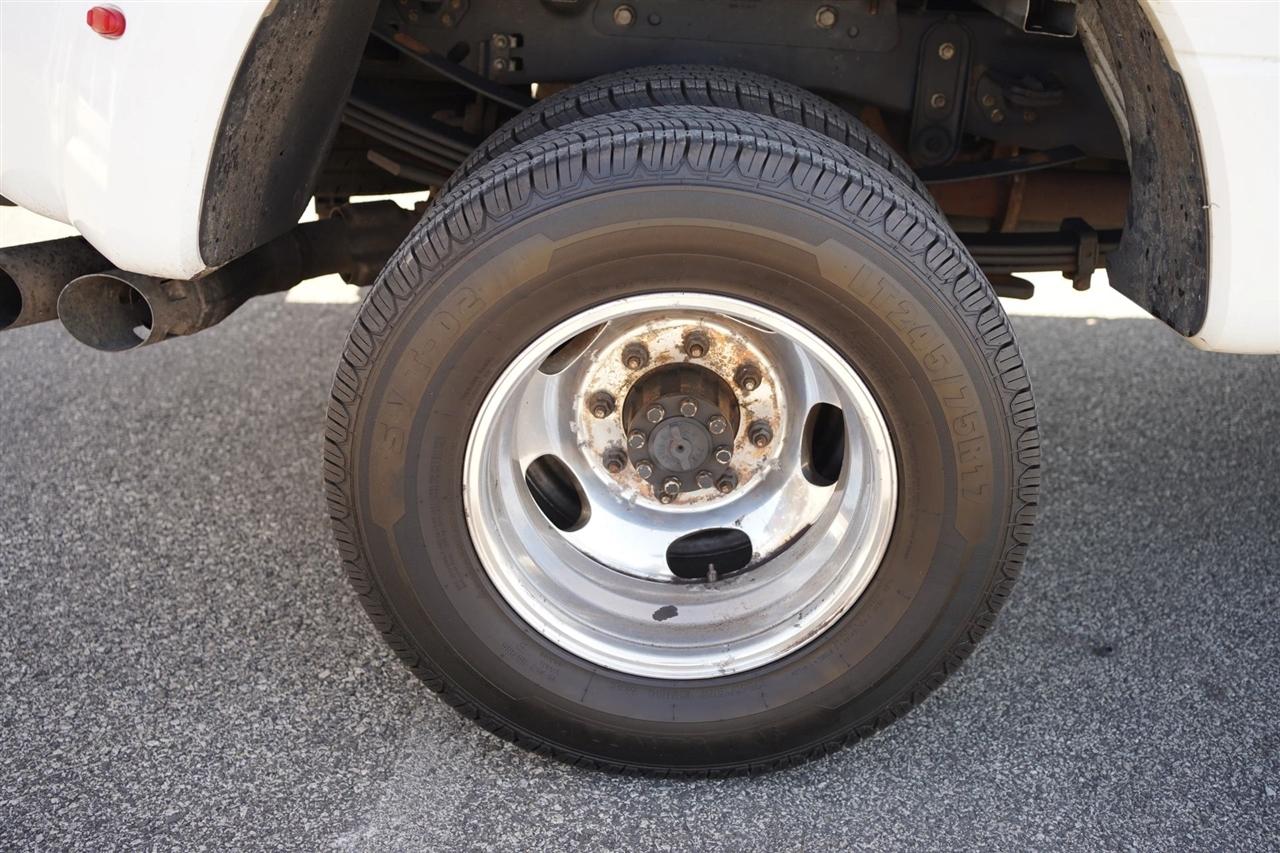 Ford F-350 SD XL Crew Cab Long Bed DRW 4WD 2019