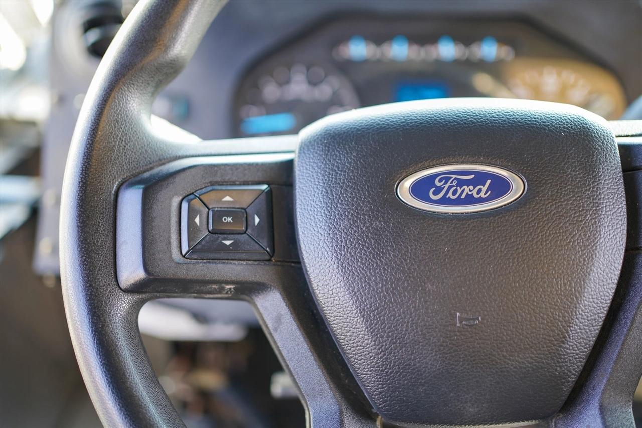 Ford E450 Super Duty No data 2023