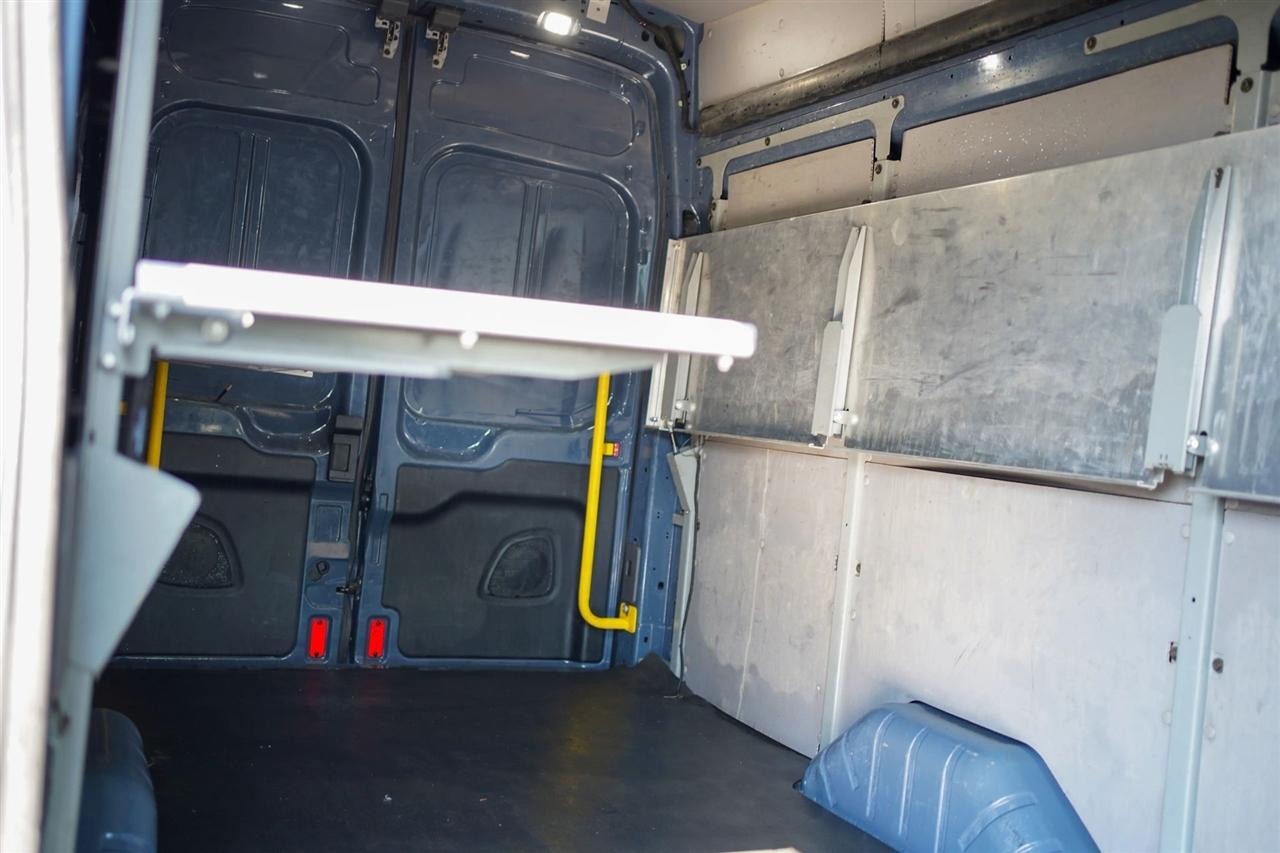 Ford Transit 250 Van High Roof w/Sliding Pass. 148-in. WB EL 2020