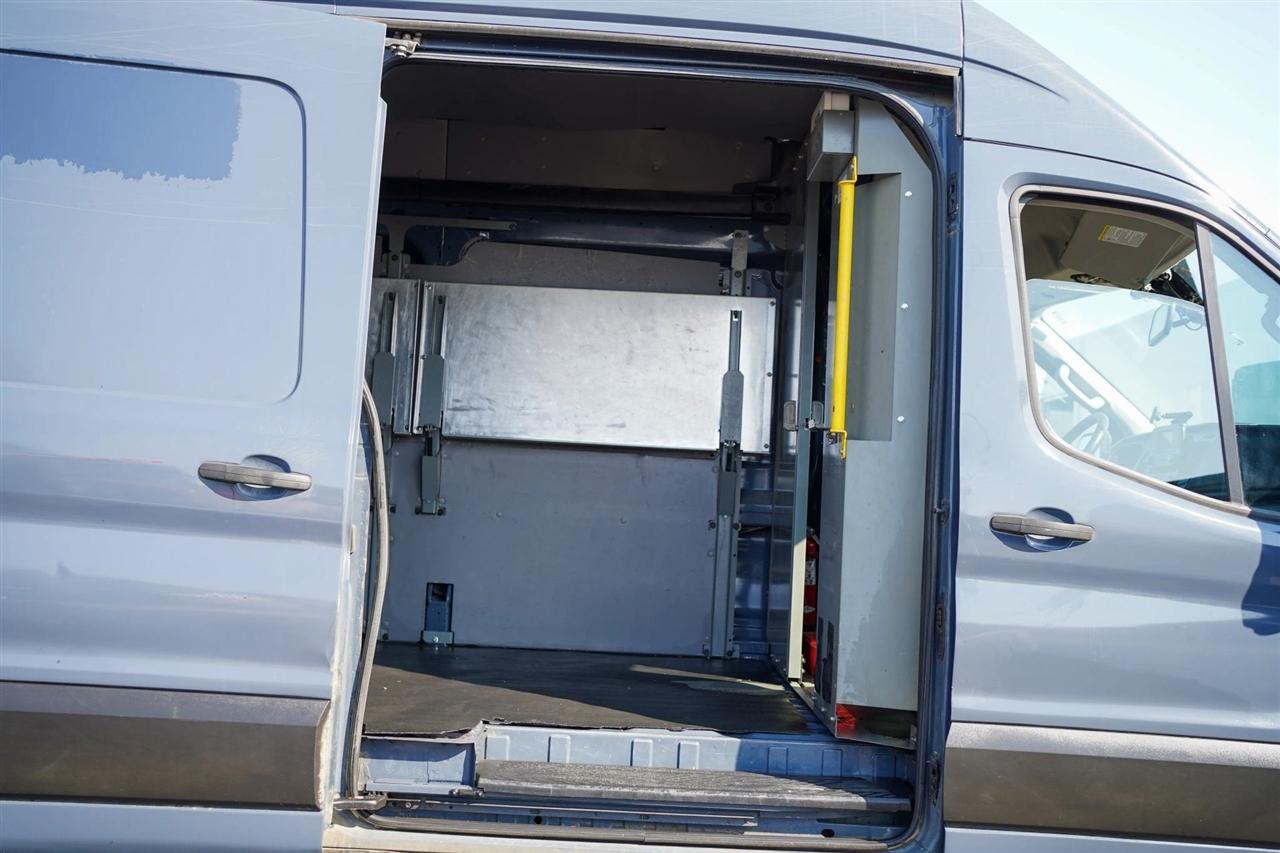 Ford Transit 250 Van High Roof w/Sliding Pass. 148-in. WB EL 2020