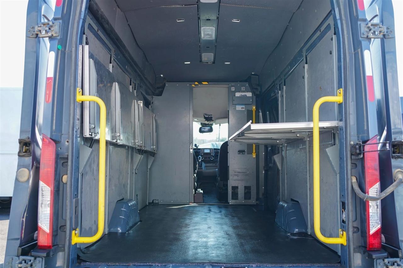 Ford Transit 250 Van High Roof w/Sliding Pass. 148-in. WB EL 2020