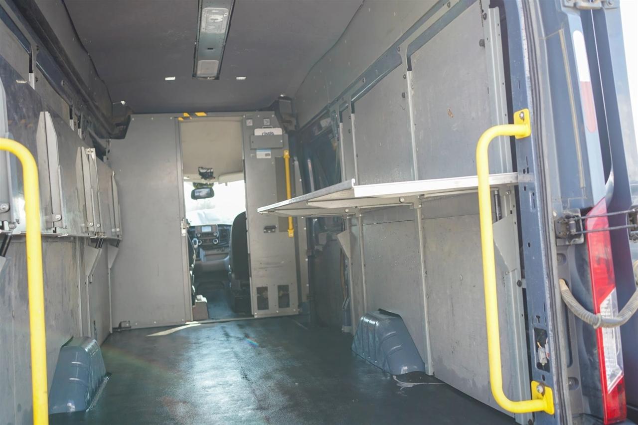 Ford Transit 250 Van High Roof w/Sliding Pass. 148-in. WB EL 2020