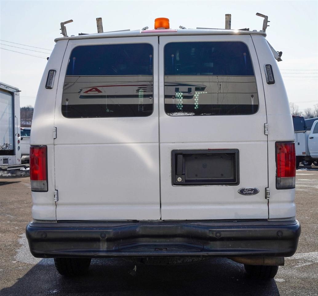 Ford Econoline E-250 2014