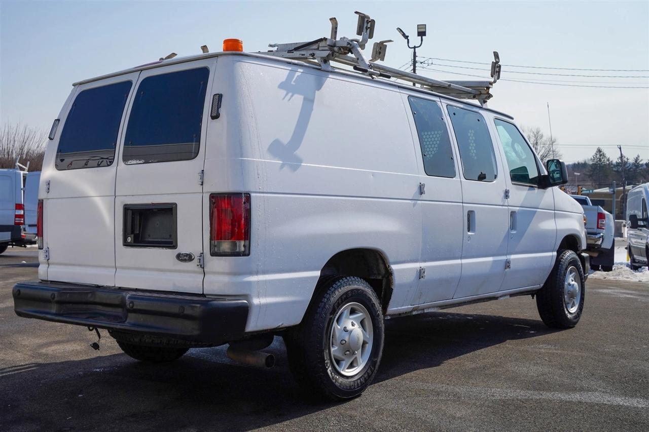 Ford Econoline E-250 2014