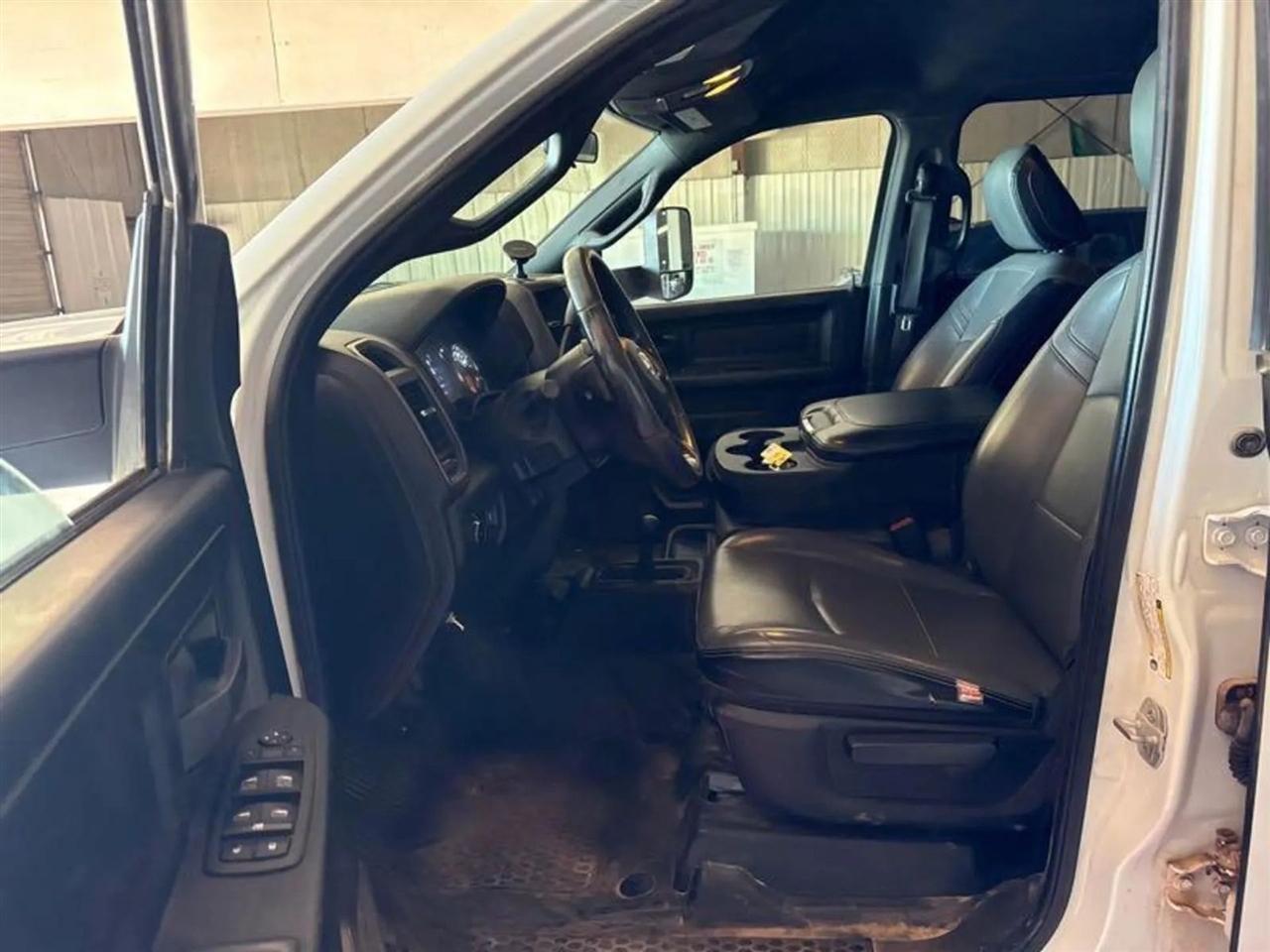 RAM 2500 Tradesman Crew Cab LWB 4WD 2022