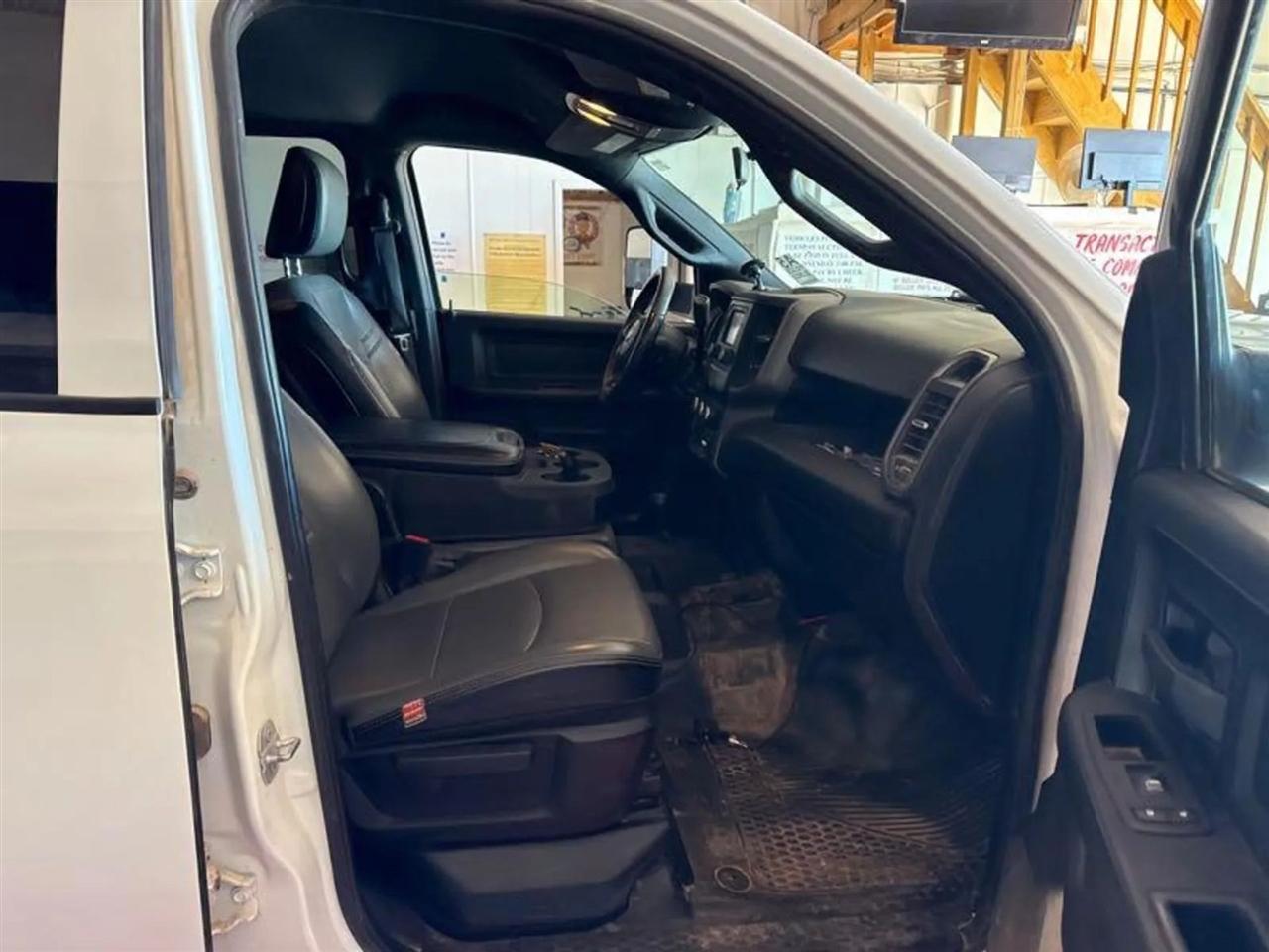 RAM 2500 Tradesman Crew Cab LWB 4WD 2022