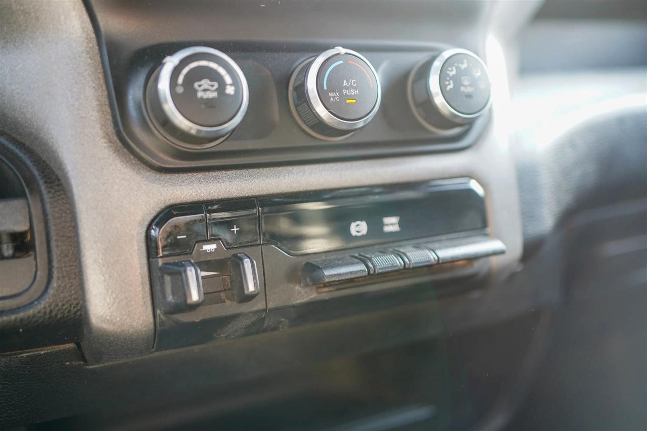 RAM 2500 Tradesman Crew Cab LWB 4WD 2022