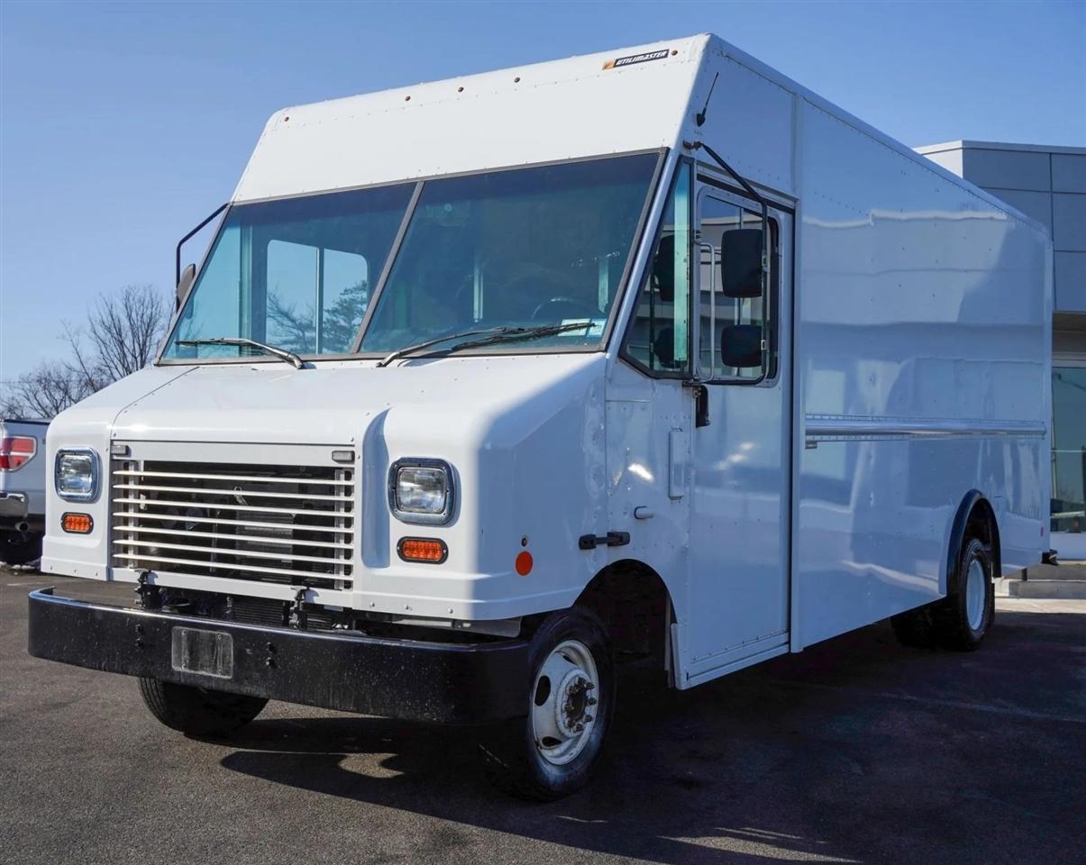 Ford E450 Super Duty No data 2023