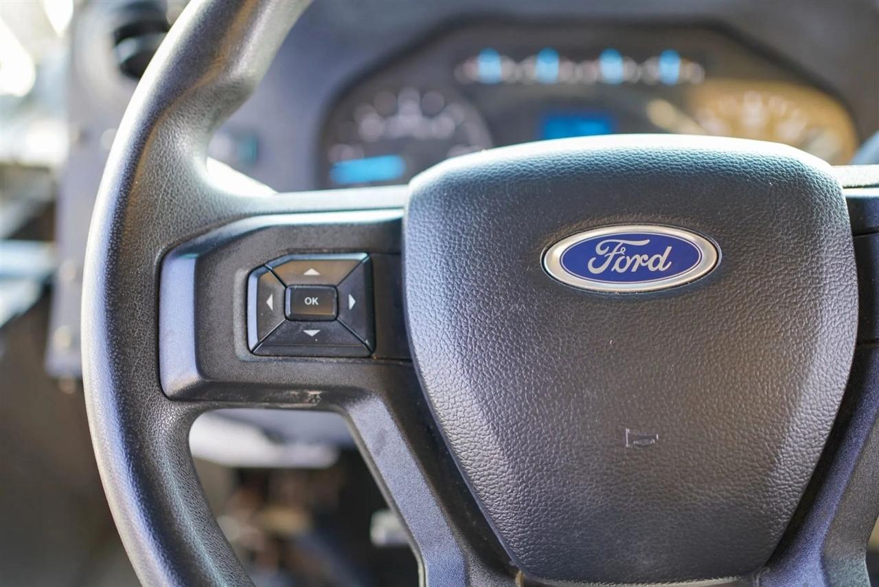 Ford E450 Super Duty No data 2023