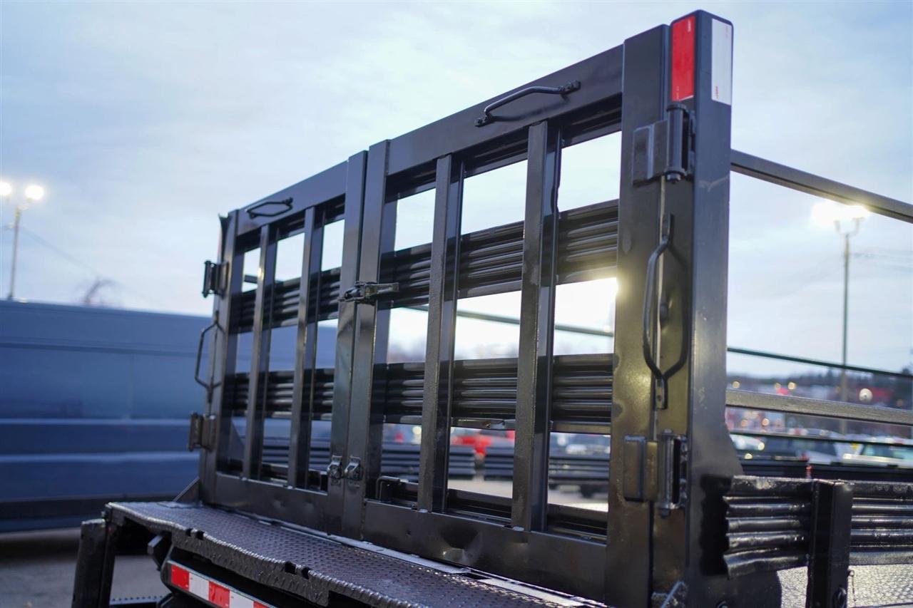 RAM 5500 Regular Cab LWB 4WD DRW 2016