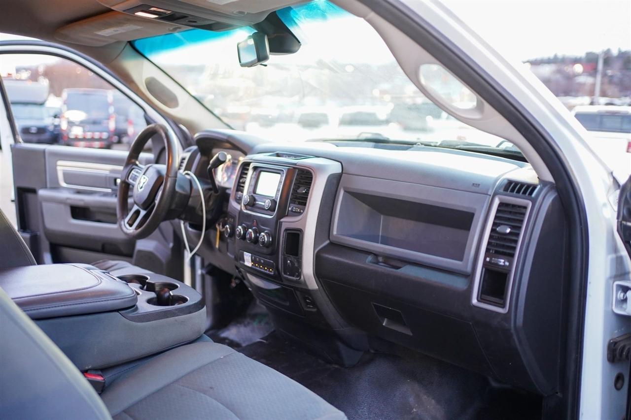 RAM 5500 Regular Cab LWB 4WD DRW 2016
