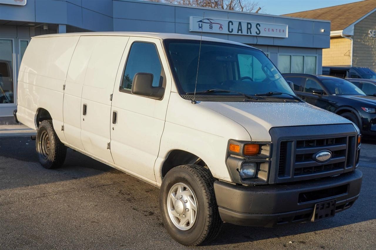 Ford Econoline E-350 Super Duty Extended 2014