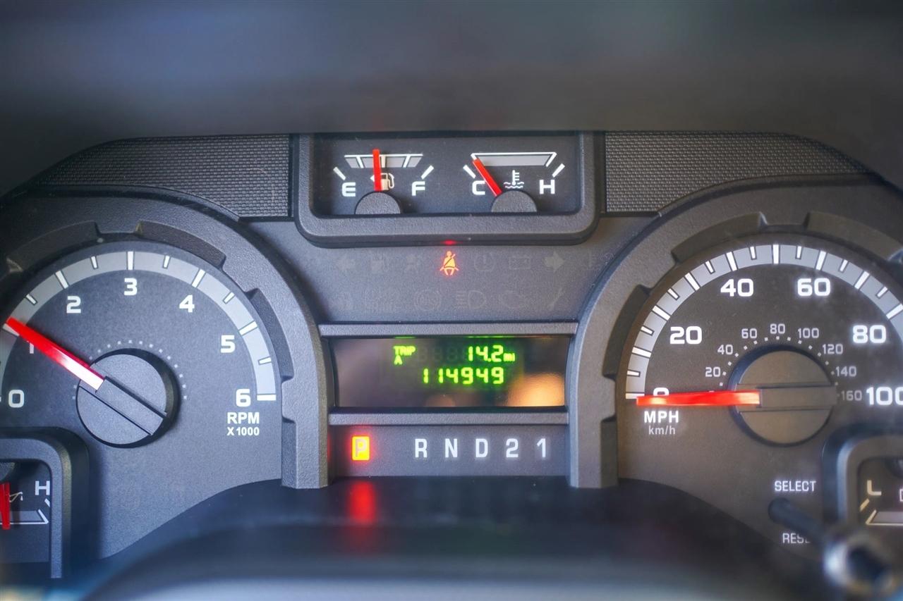 Ford Econoline E-350 Super Duty Extended 2014