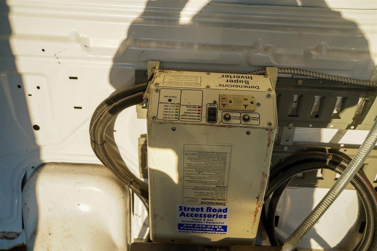 Ford Econoline E-350 Super Duty Extended 2014