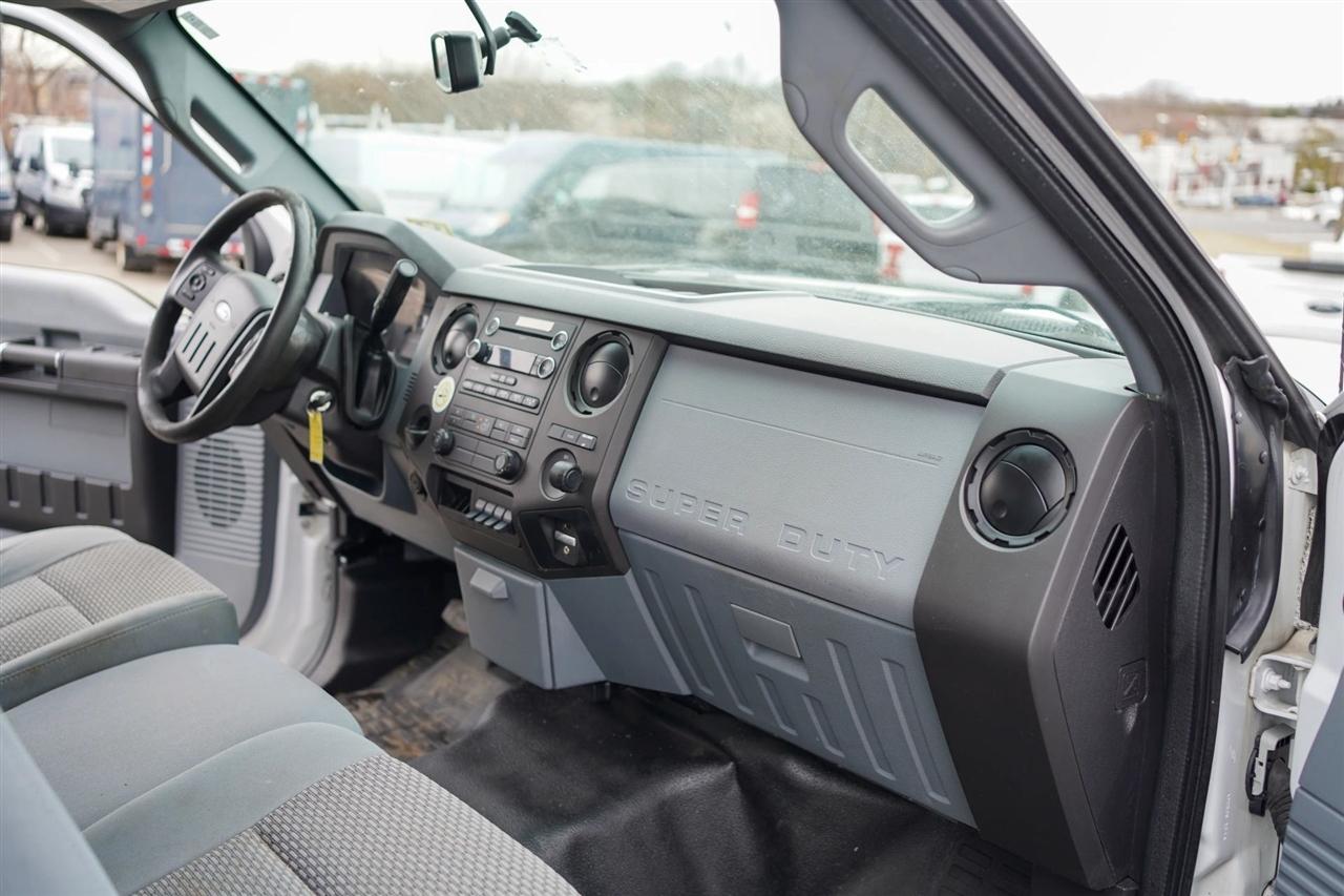 Ford F-550 Regular Cab DRW 2WD 2016