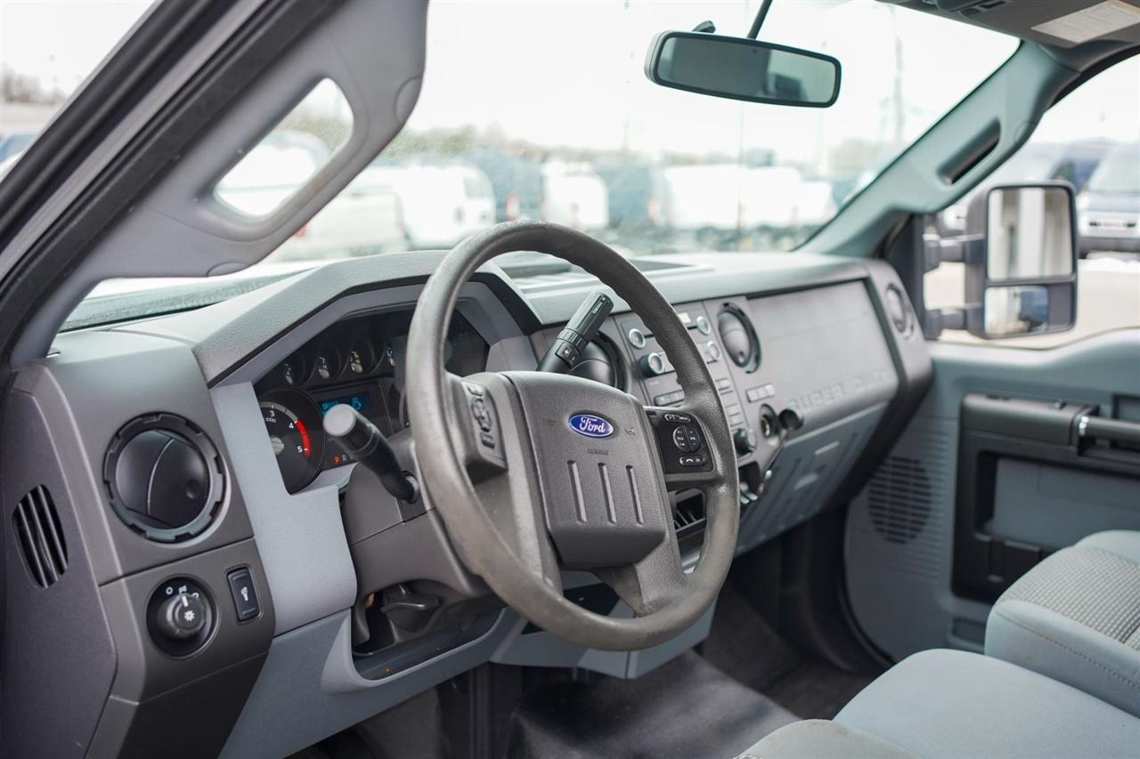 Ford F-550 Regular Cab DRW 2WD 2016