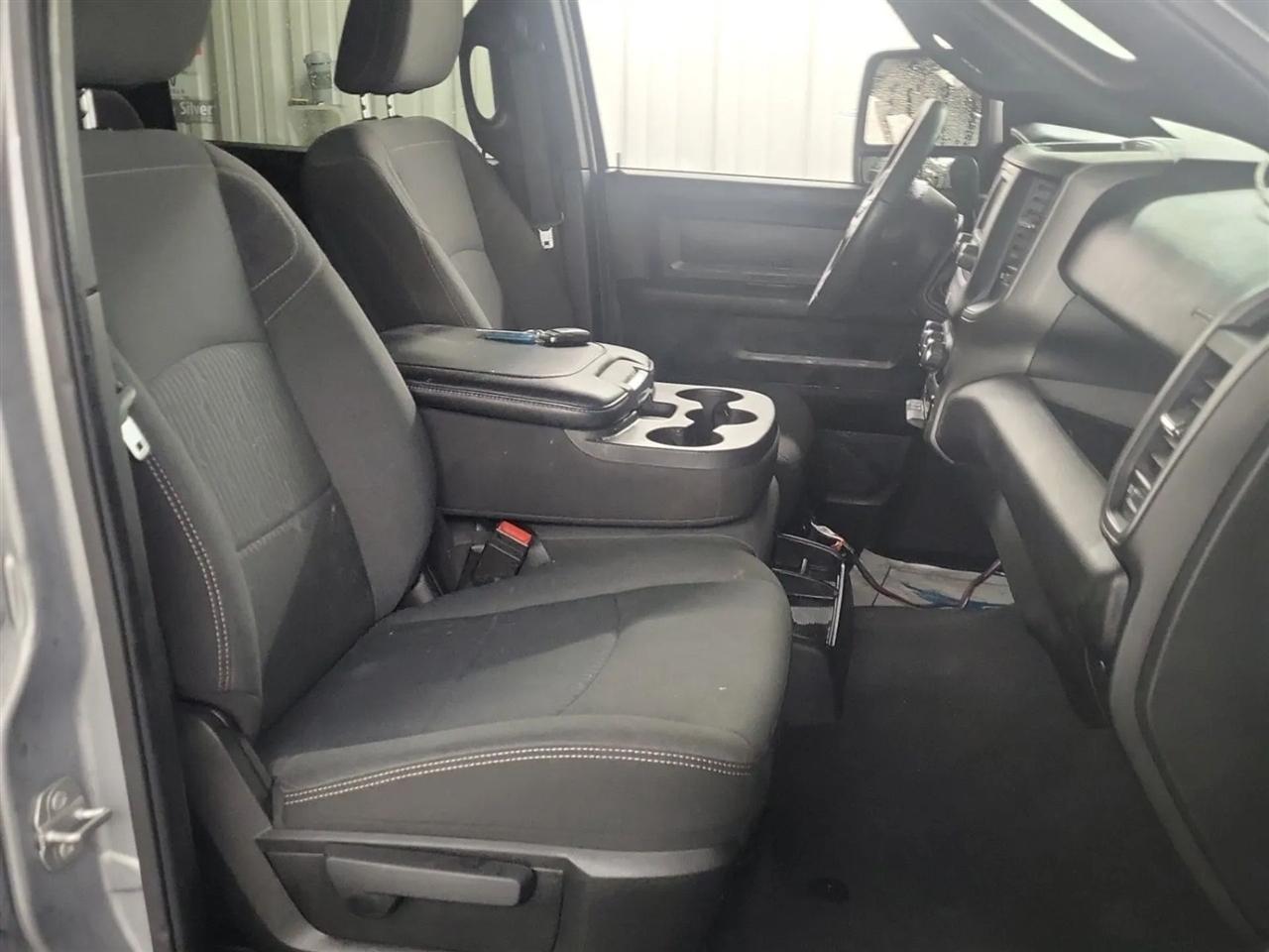 RAM 3500 Tradesman Crew Cab 4WD DRW 2023