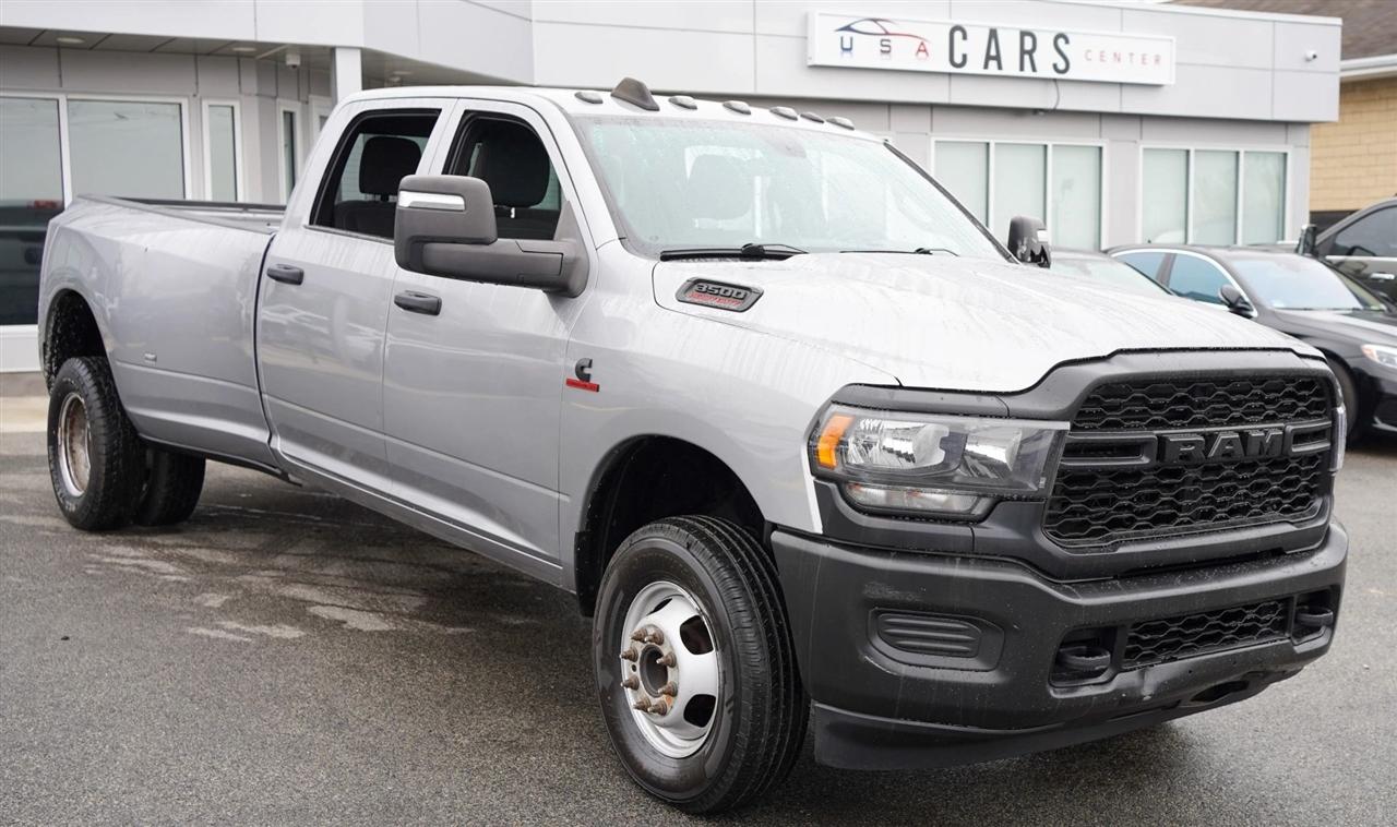 RAM 3500 Tradesman Crew Cab 4WD DRW 2023