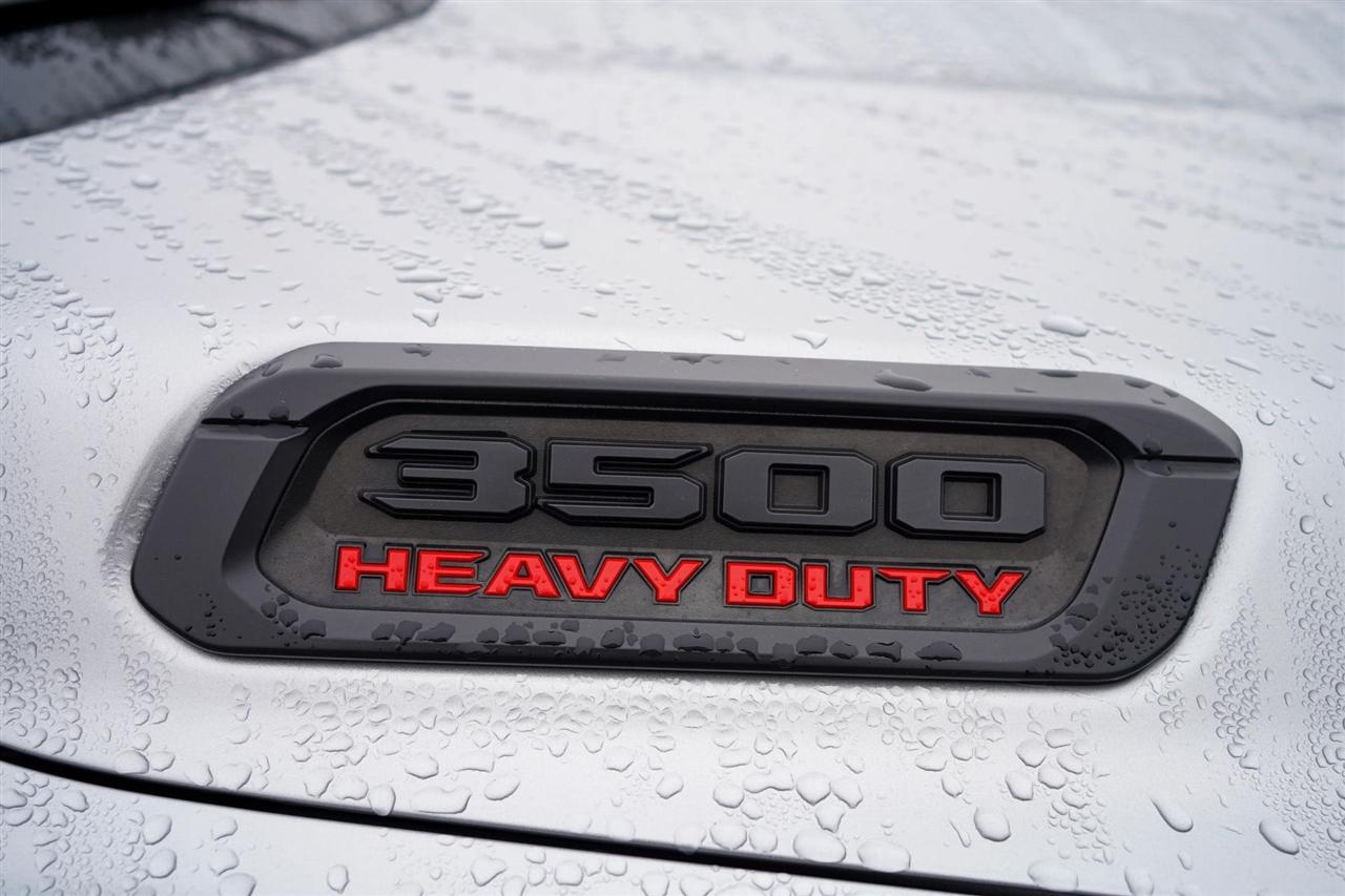 RAM 3500 Tradesman Crew Cab 4WD DRW 2023