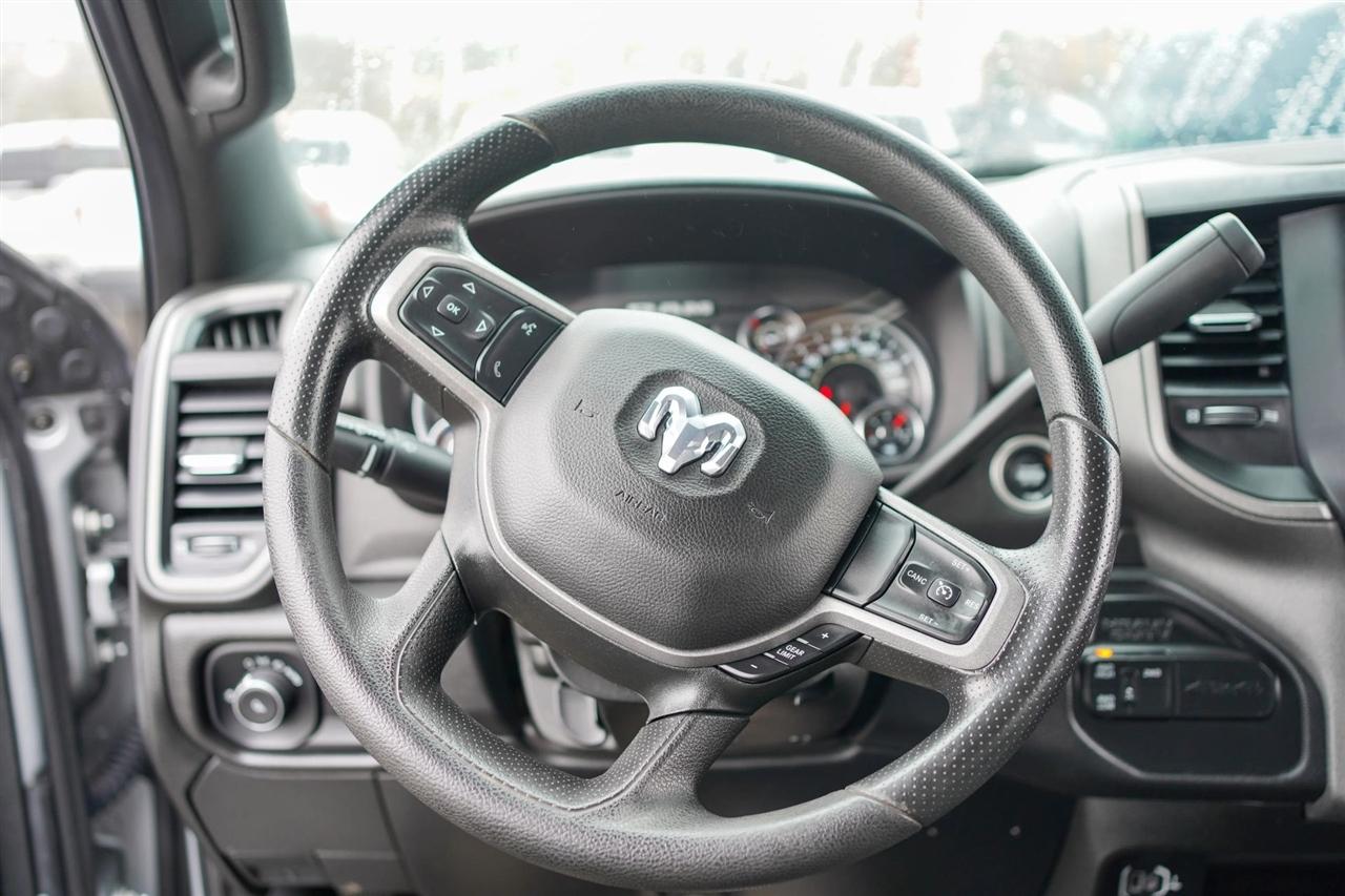 RAM 3500 Tradesman Crew Cab 4WD DRW 2023